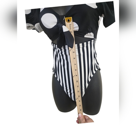 Tabitha Brown- XS, Black and White Swimsuit - Picture 6 of 10